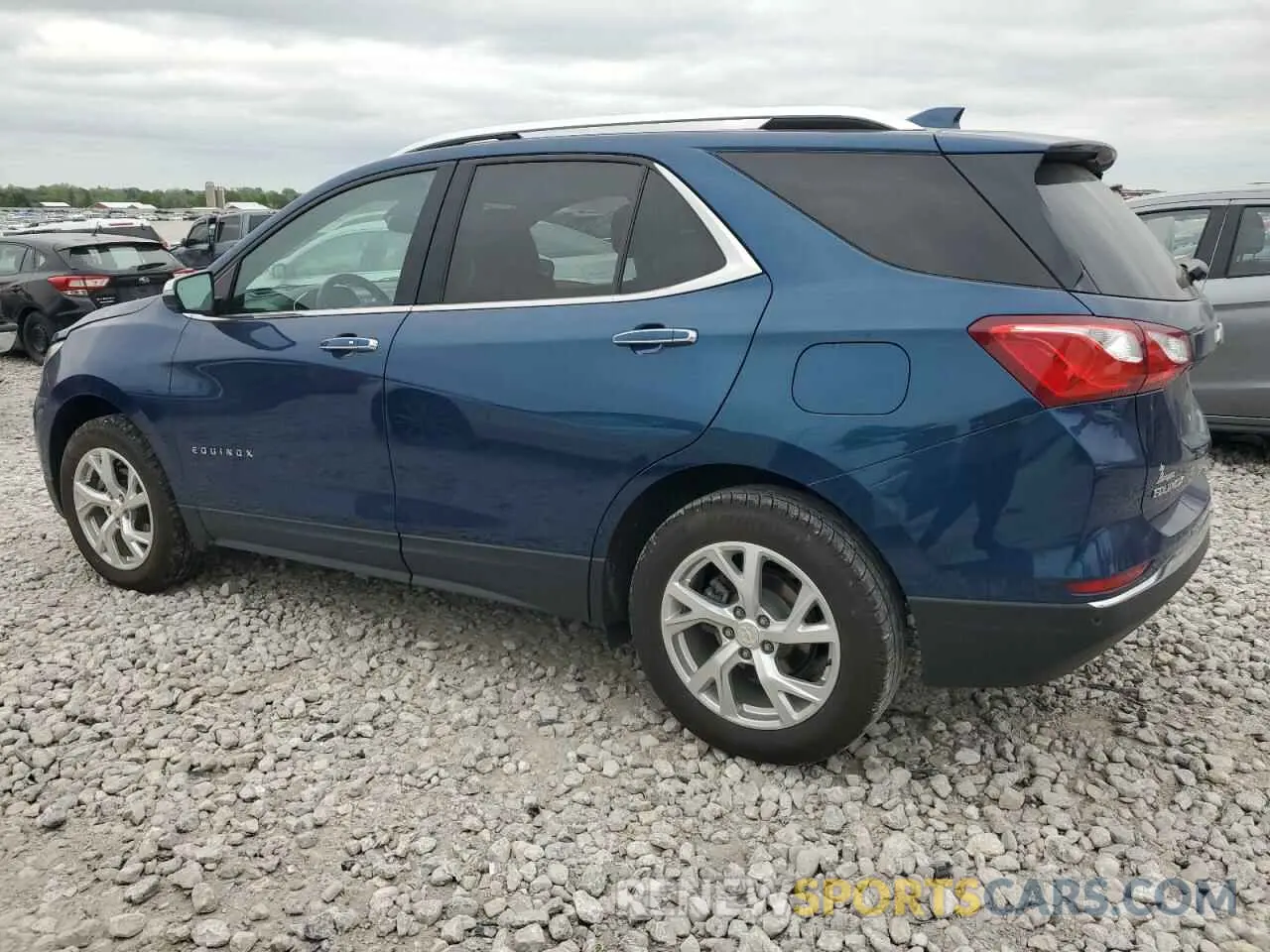 2 Photograph of a damaged car 2GNAXXEV3M6109781 CHEVROLET EQUINOX 2021