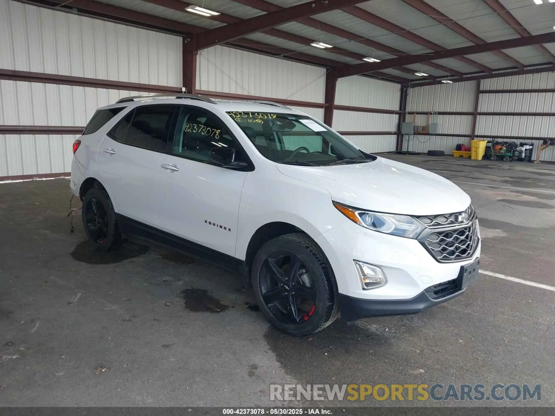 1 Photograph of a damaged car 2GNAXXEV3M6126869 CHEVROLET EQUINOX 2021