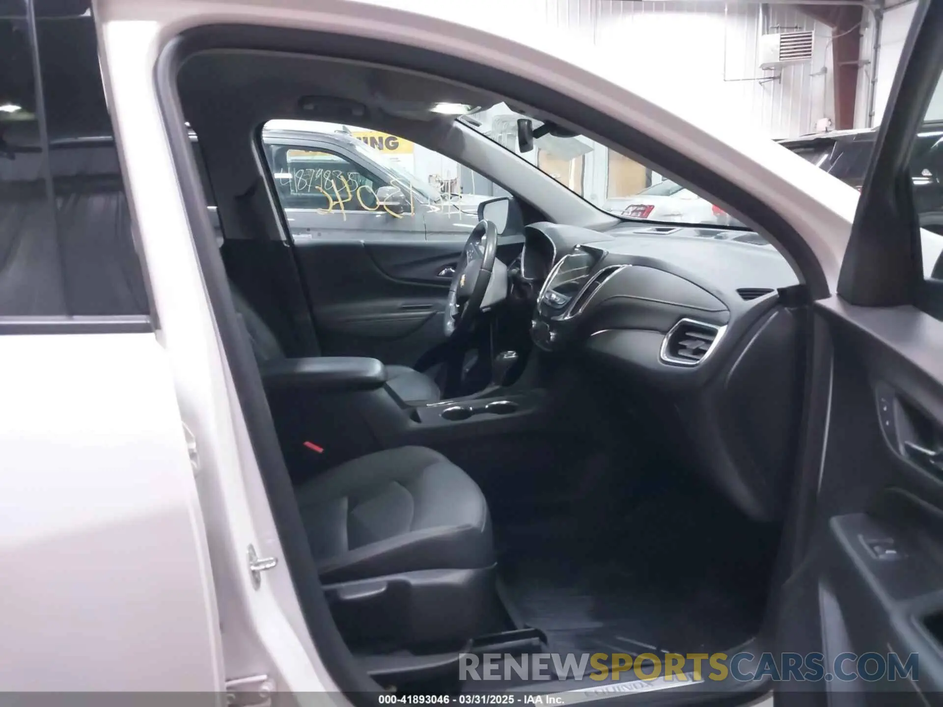 5 Photograph of a damaged car 2GNAXXEV4M6128145 CHEVROLET EQUINOX 2021