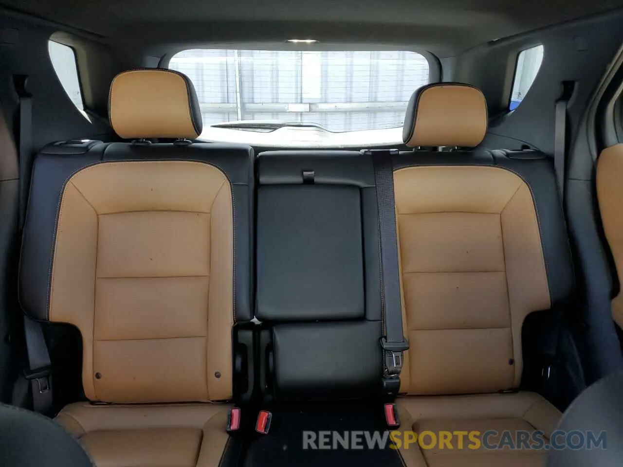 10 Photograph of a damaged car 2GNAXXEV6M6137669 CHEVROLET EQUINOX 2021