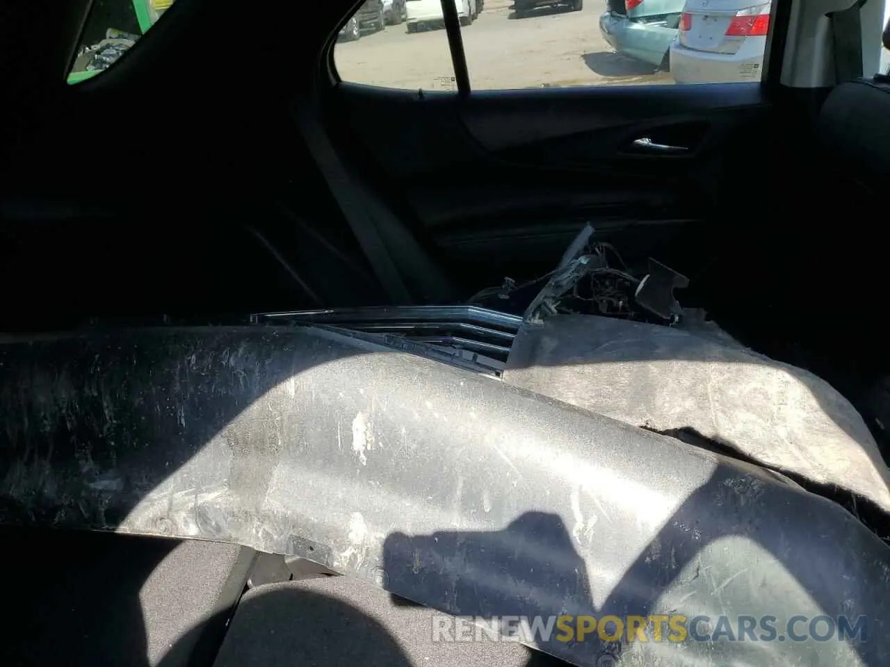 13 Photograph of a damaged car 2GNAXXEV9M6115343 CHEVROLET EQUINOX 2021