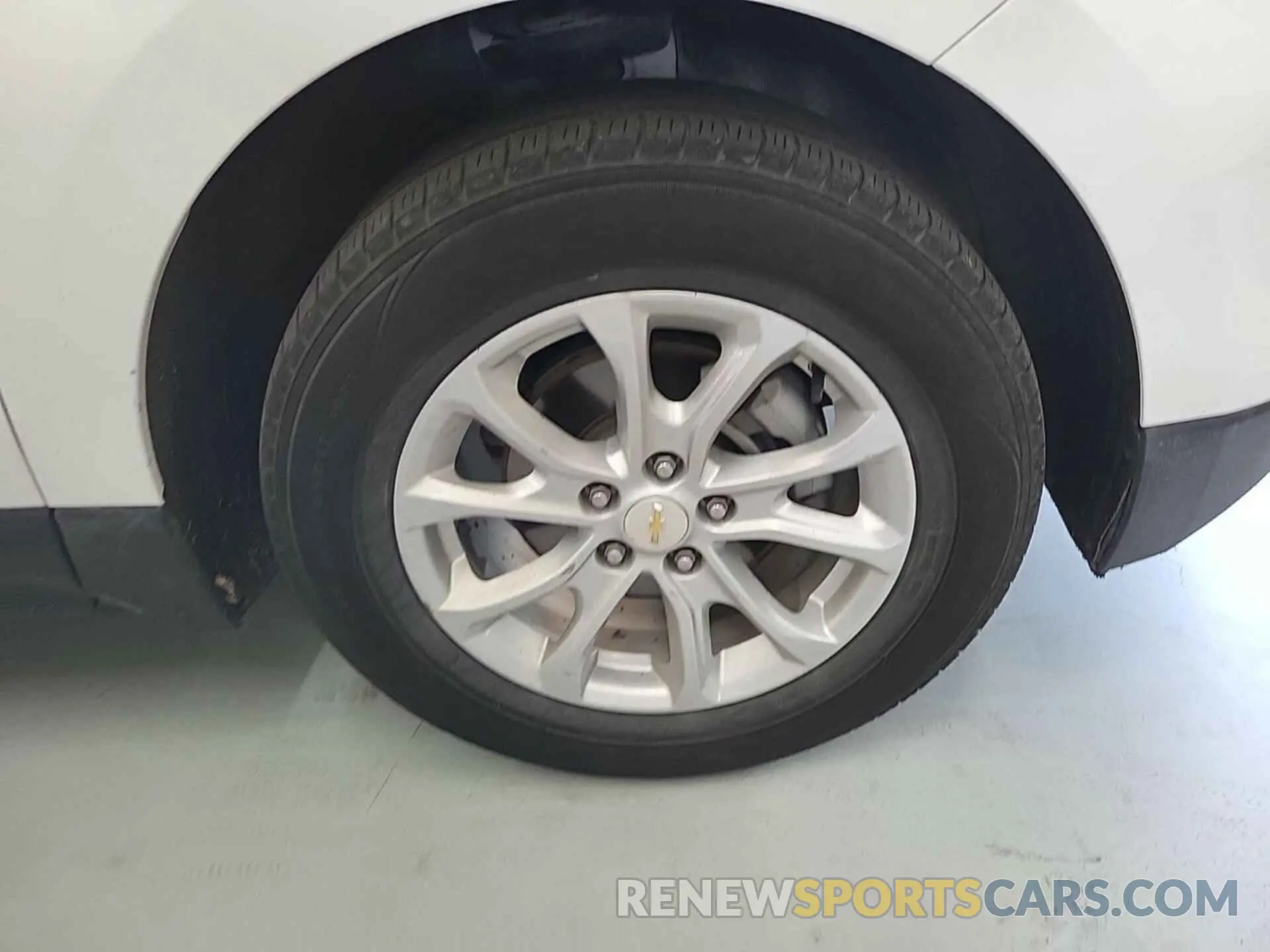 32 Photograph of a damaged car 3GNAX5EV8MS148064 CHEVROLET EQUINOX 2021