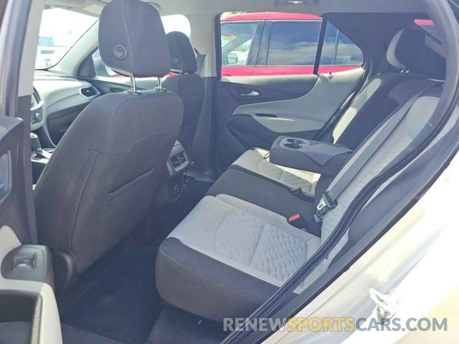 10 Photograph of a damaged car 3GNAXFEV6MS173518 CHEVROLET EQUINOX 2021