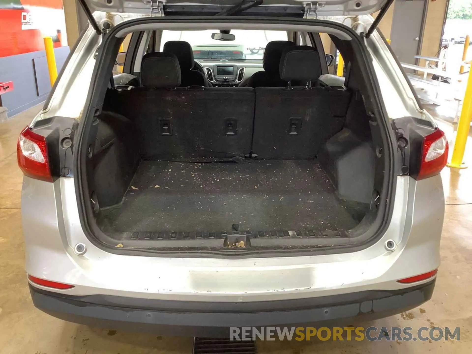 15 Photograph of a damaged car 3GNAXFEV7MS137918 CHEVROLET EQUINOX 2021