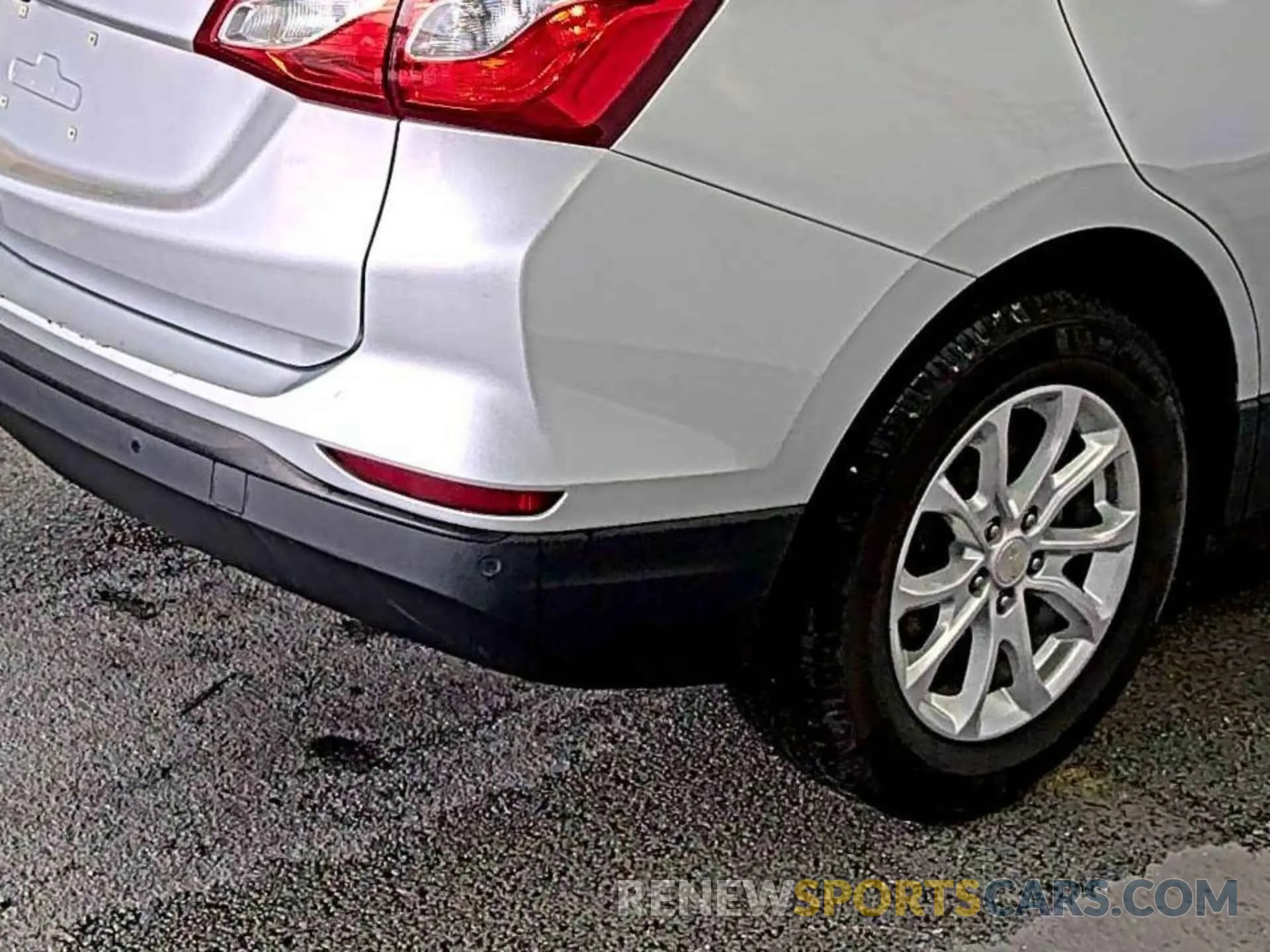 25 Photograph of a damaged car 3GNAXFEV7MS137918 CHEVROLET EQUINOX 2021