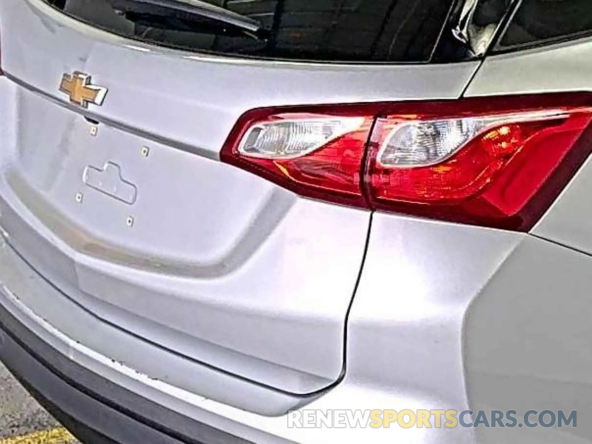 29 Photograph of a damaged car 3GNAXFEV7MS137918 CHEVROLET EQUINOX 2021