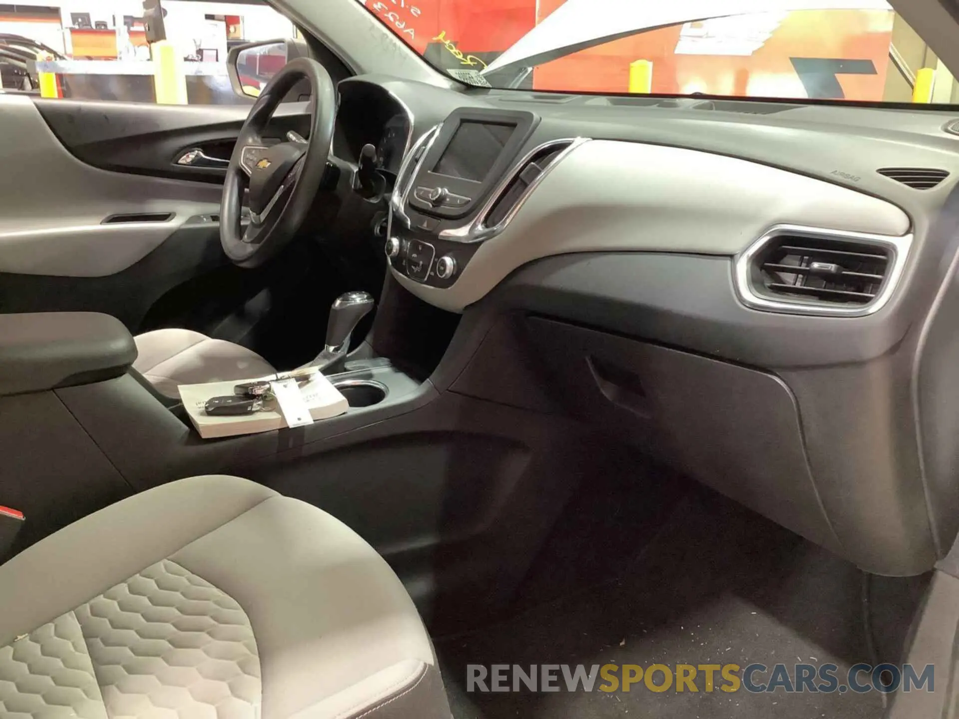 6 Photograph of a damaged car 3GNAXFEV7MS137918 CHEVROLET EQUINOX 2021