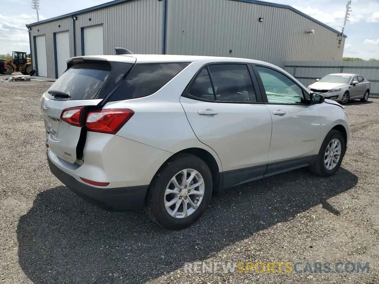 3 Photograph of a damaged car 3GNAXHEV0MS112886 CHEVROLET EQUINOX 2021