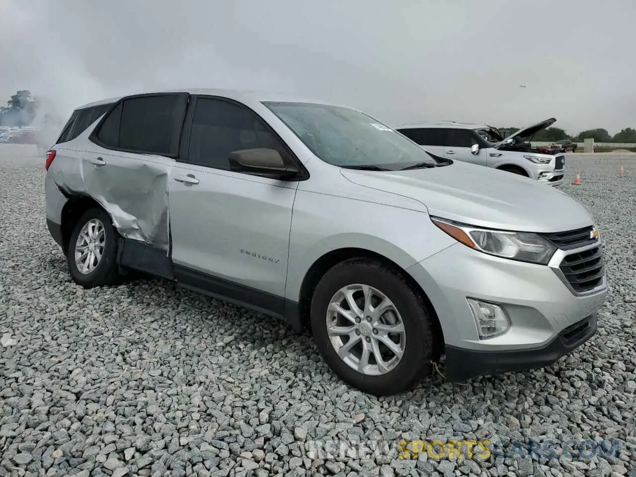 4 Photograph of a damaged car 3GNAXHEV0MS120485 CHEVROLET EQUINOX 2021