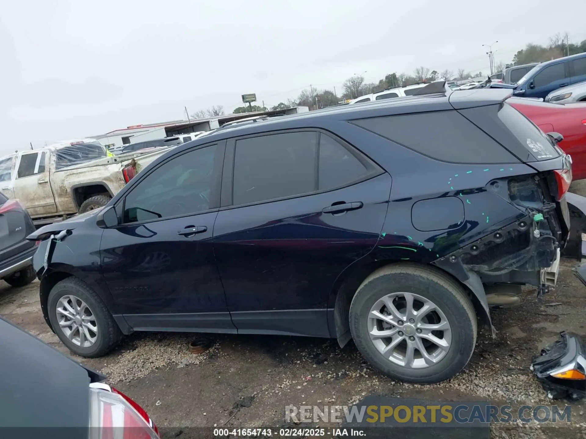 15 Photograph of a damaged car 3GNAXHEV0MS121183 CHEVROLET EQUINOX 2021