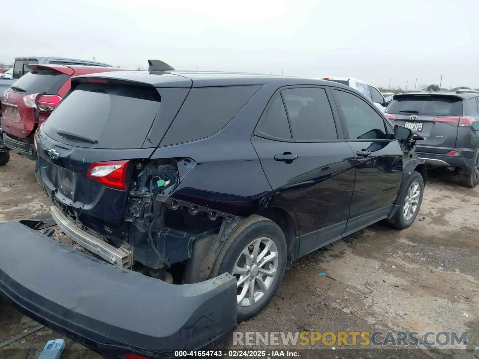 4 Photograph of a damaged car 3GNAXHEV0MS121183 CHEVROLET EQUINOX 2021