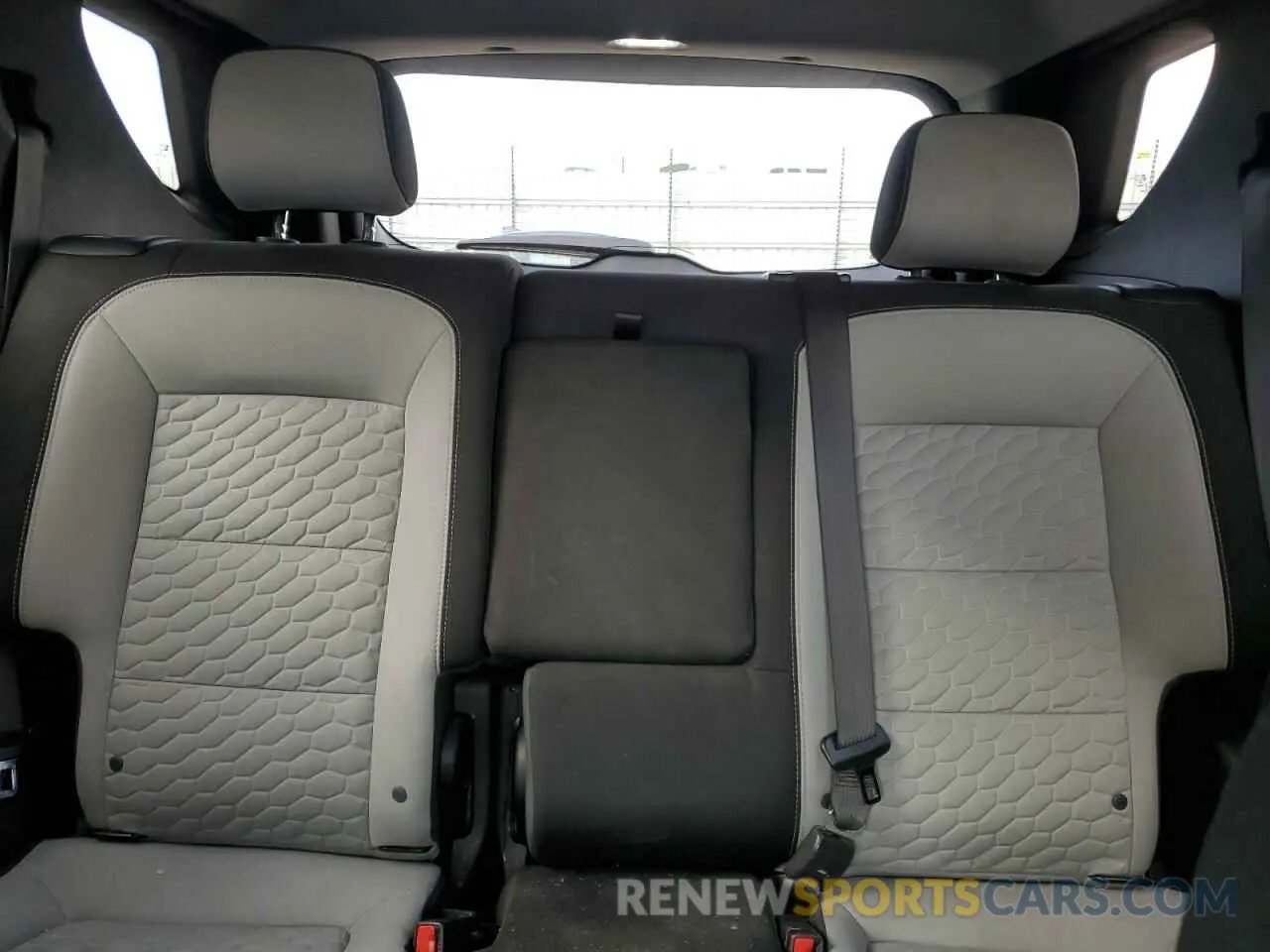 10 Photograph of a damaged car 3GNAXHEV0MS180041 CHEVROLET EQUINOX 2021