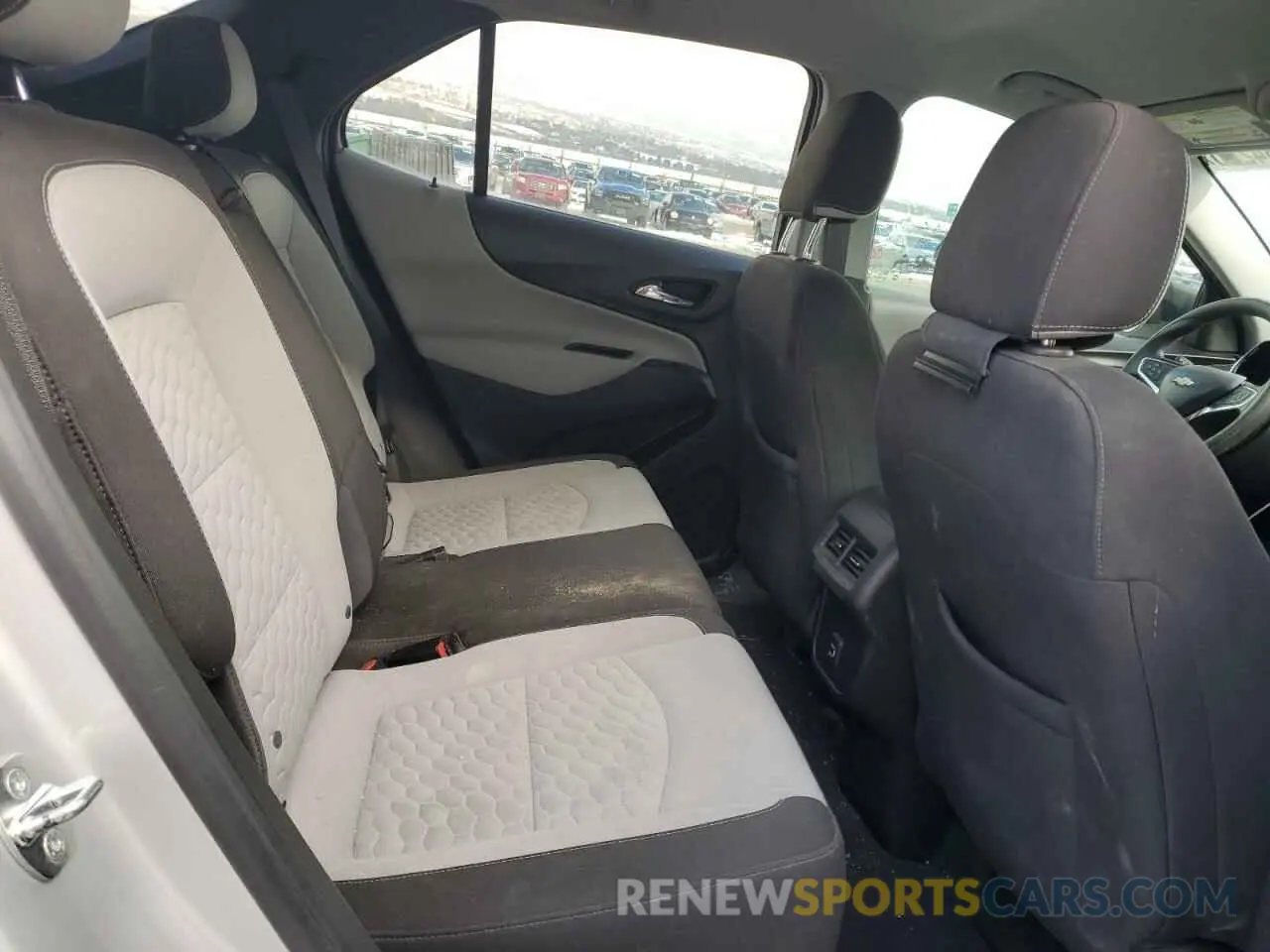 11 Photograph of a damaged car 3GNAXHEV0MS180041 CHEVROLET EQUINOX 2021