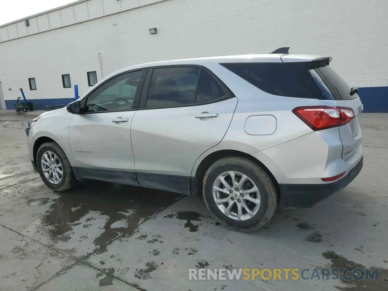 2 Photograph of a damaged car 3GNAXHEV0MS180041 CHEVROLET EQUINOX 2021