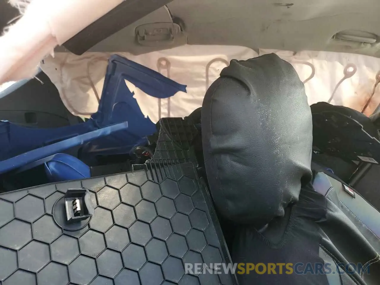10 Photograph of a damaged car 3GNAXHEV2MS112176 CHEVROLET EQUINOX 2021