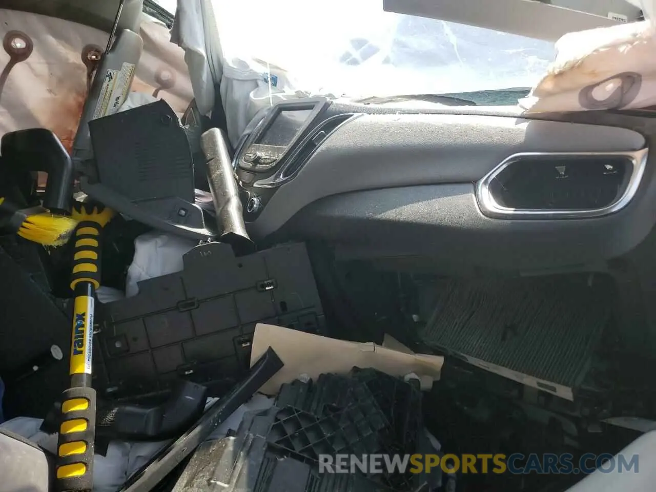 8 Photograph of a damaged car 3GNAXHEV2MS112176 CHEVROLET EQUINOX 2021