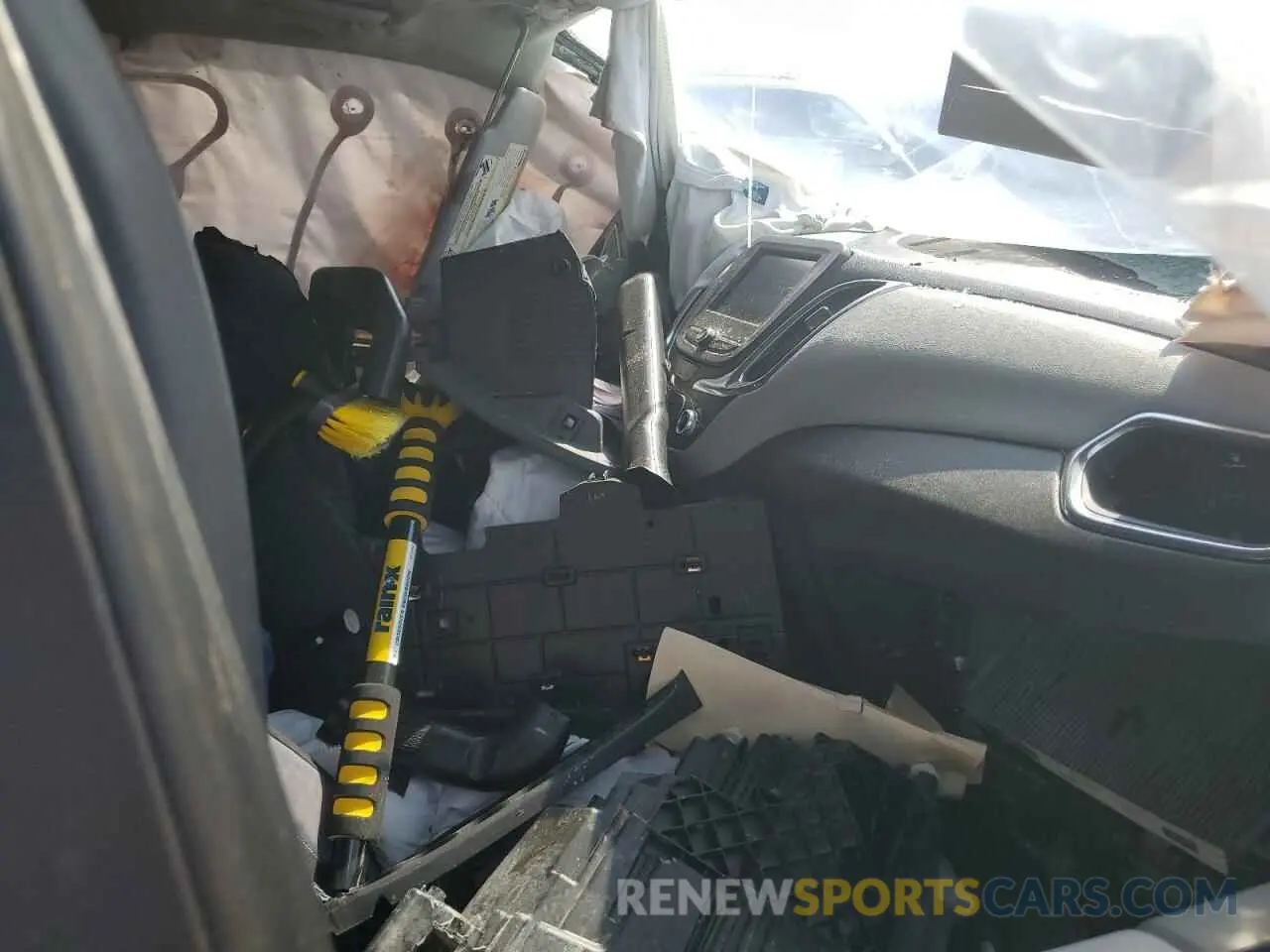 9 Photograph of a damaged car 3GNAXHEV2MS112176 CHEVROLET EQUINOX 2021