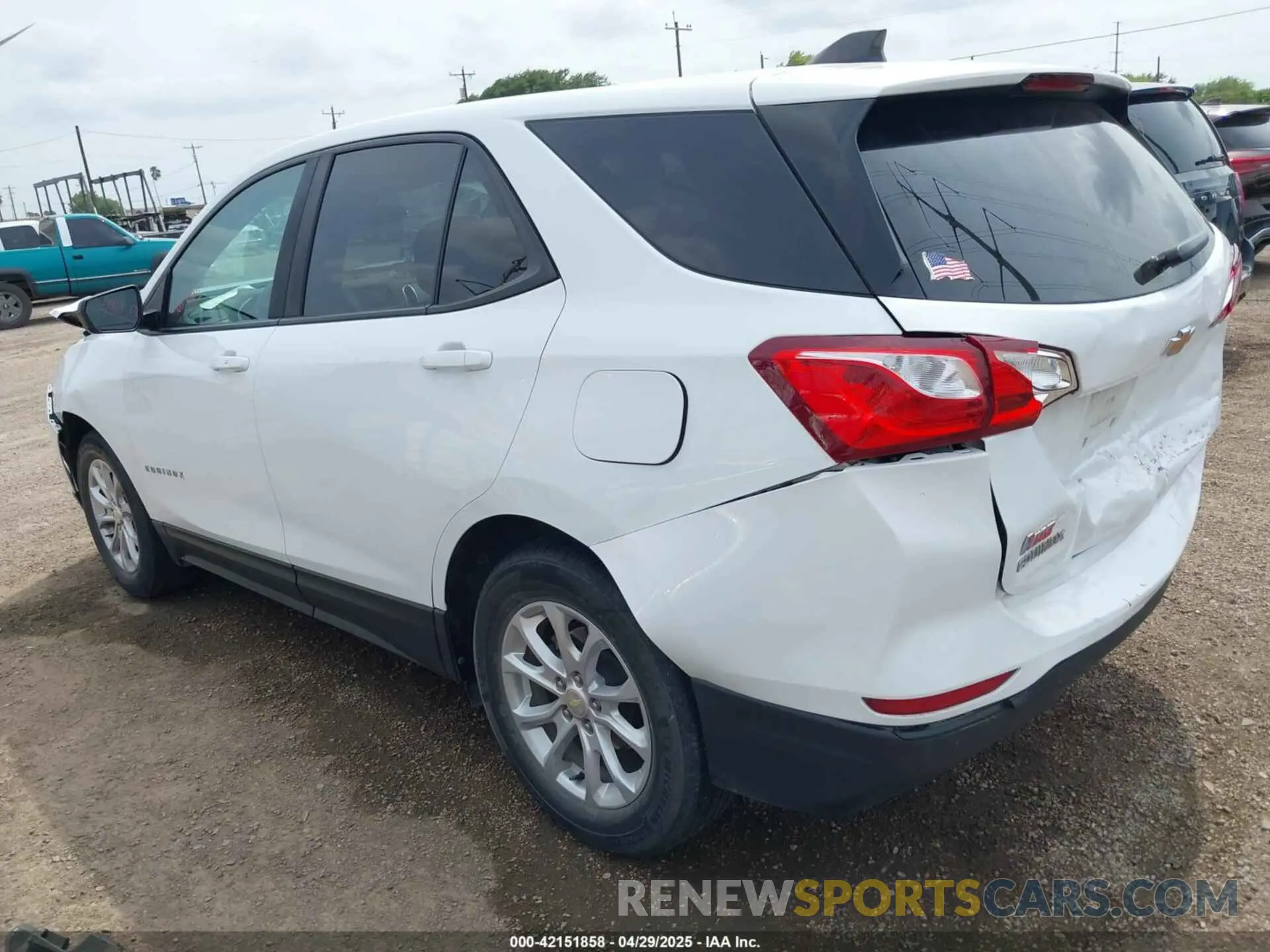 3 Photograph of a damaged car 3GNAXHEV2MS143993 CHEVROLET EQUINOX 2021