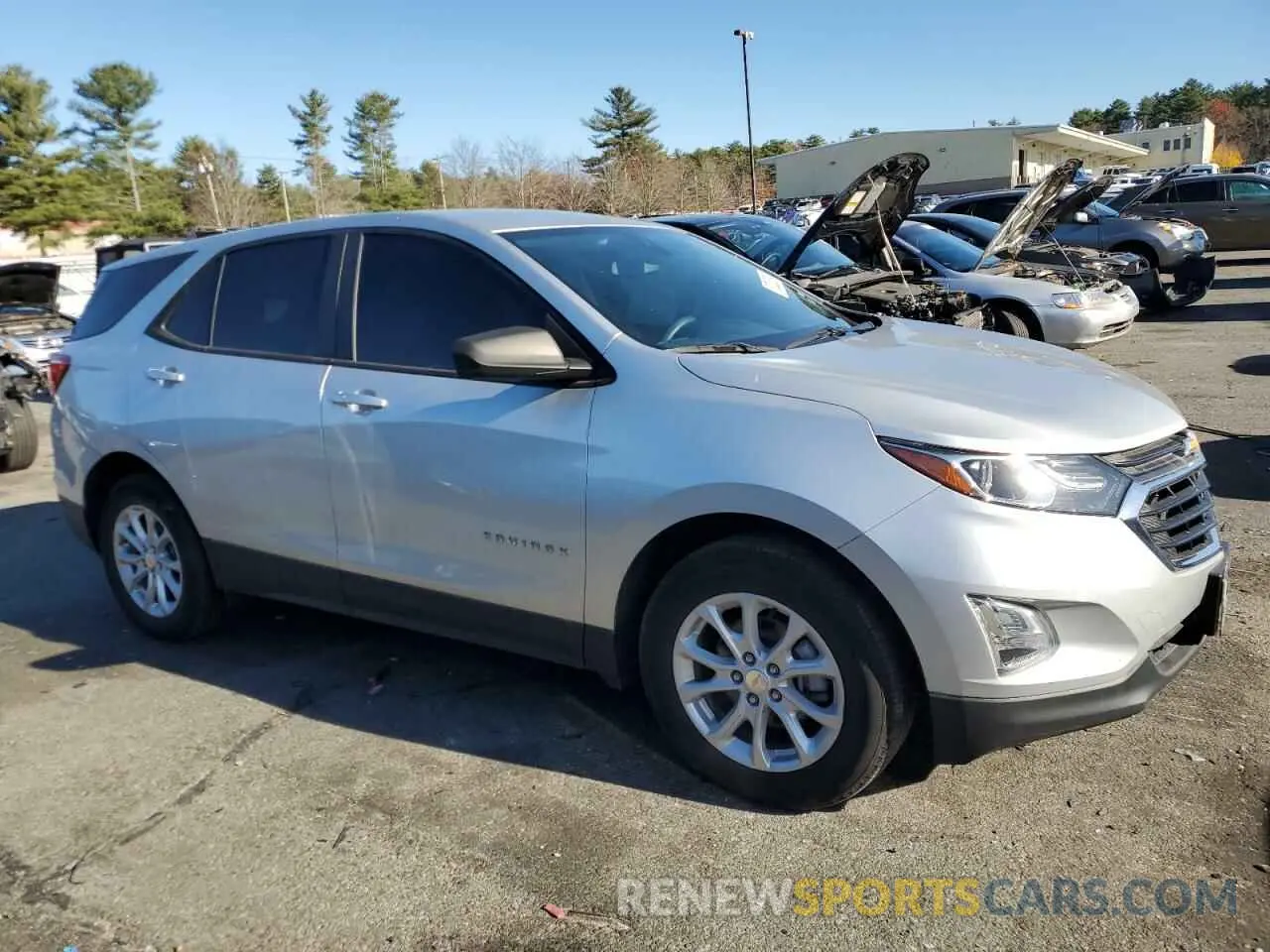 4 Photograph of a damaged car 3GNAXHEV2MS154900 CHEVROLET EQUINOX 2021