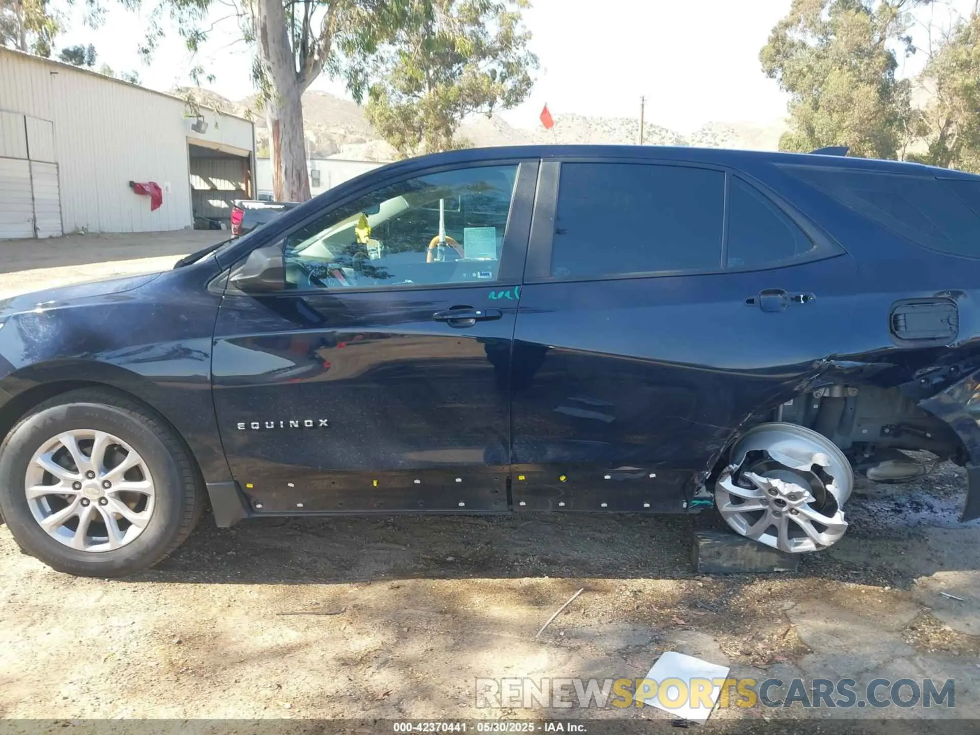 14 Photograph of a damaged car 3GNAXHEV3MS105186 CHEVROLET EQUINOX 2021