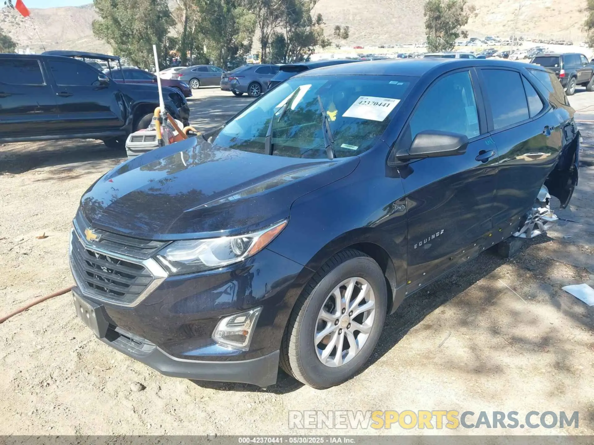 2 Photograph of a damaged car 3GNAXHEV3MS105186 CHEVROLET EQUINOX 2021
