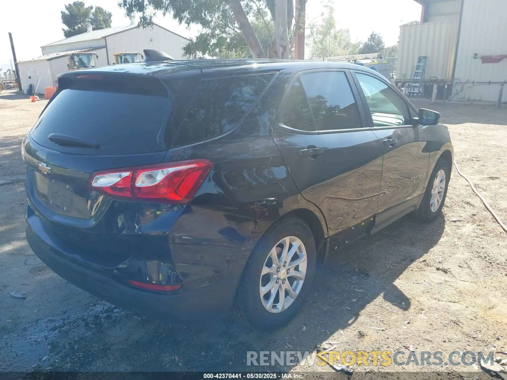 4 Photograph of a damaged car 3GNAXHEV3MS105186 CHEVROLET EQUINOX 2021