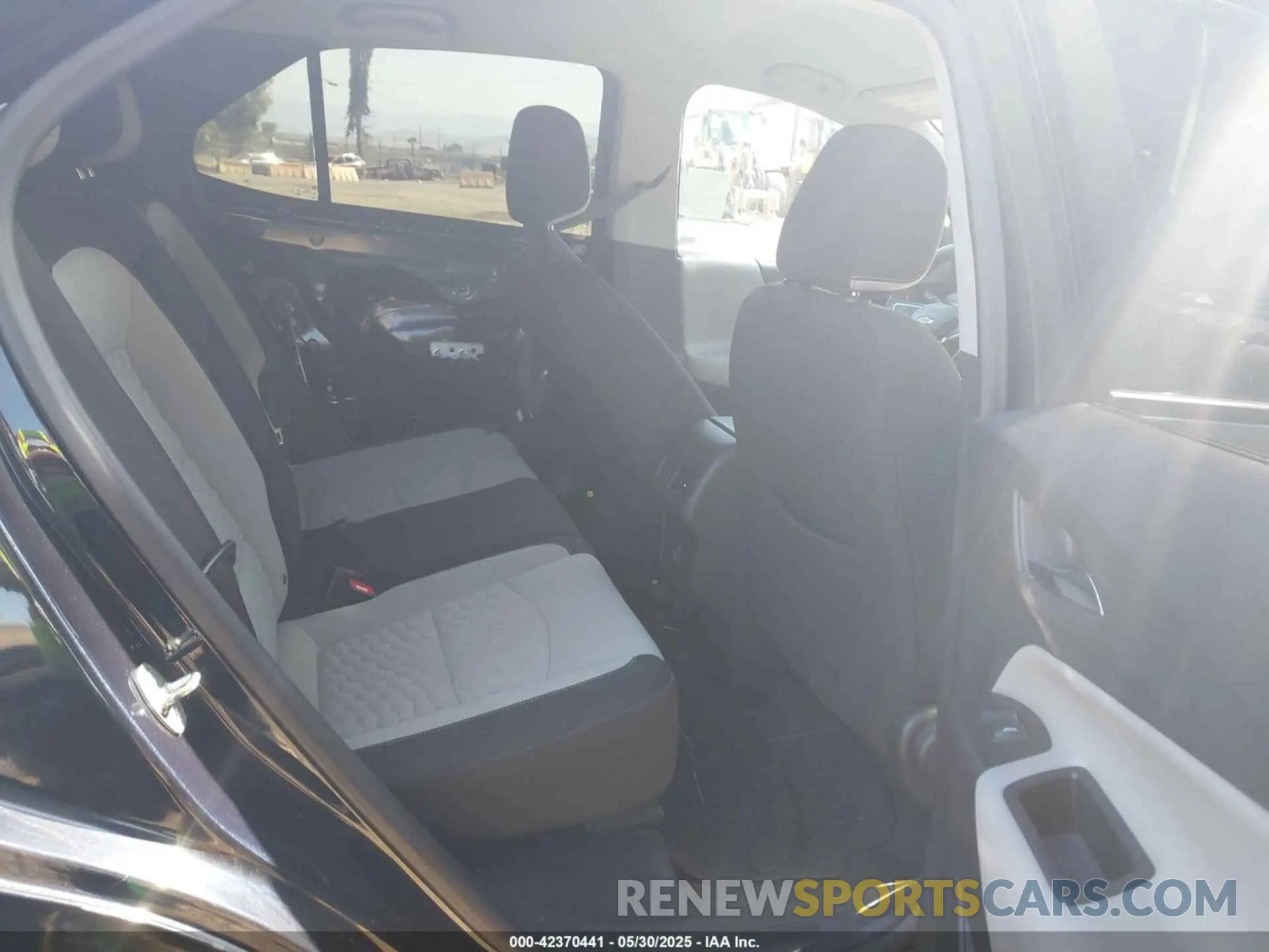 8 Photograph of a damaged car 3GNAXHEV3MS105186 CHEVROLET EQUINOX 2021