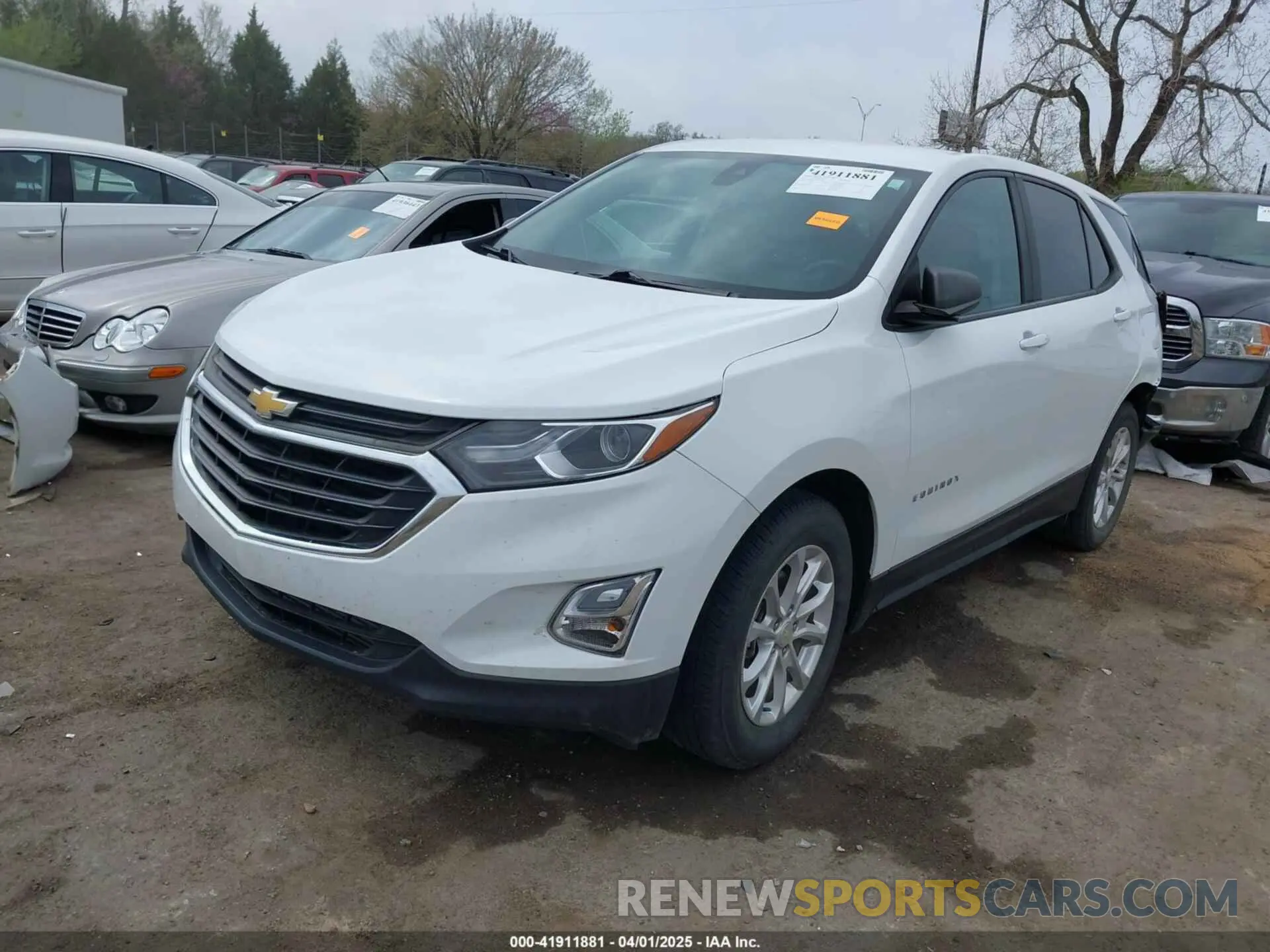 2 Photograph of a damaged car 3GNAXHEV5MS123379 CHEVROLET EQUINOX 2021