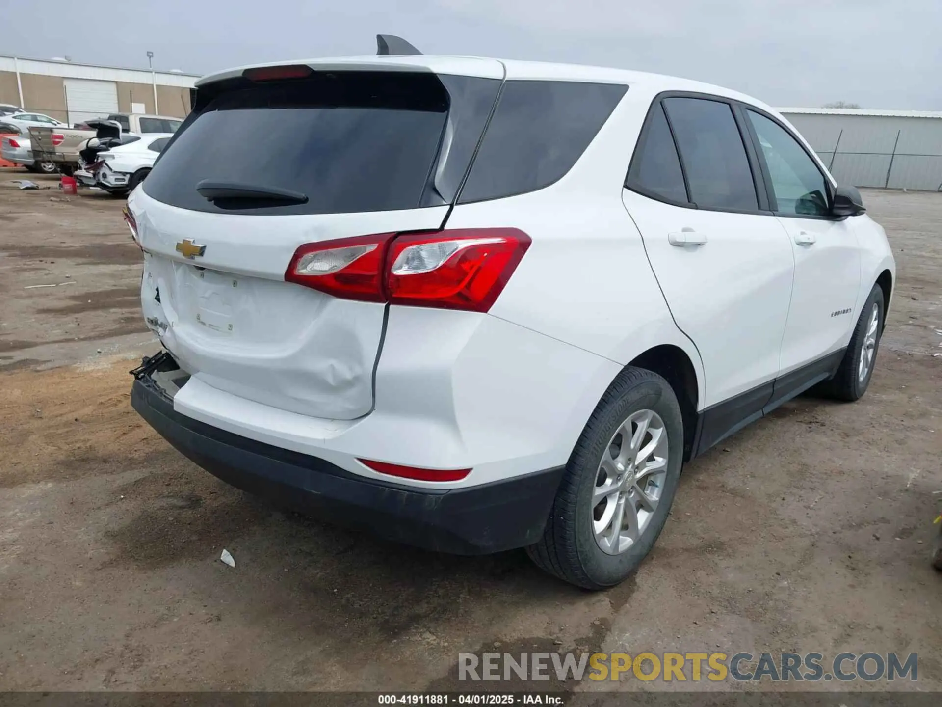 4 Photograph of a damaged car 3GNAXHEV5MS123379 CHEVROLET EQUINOX 2021