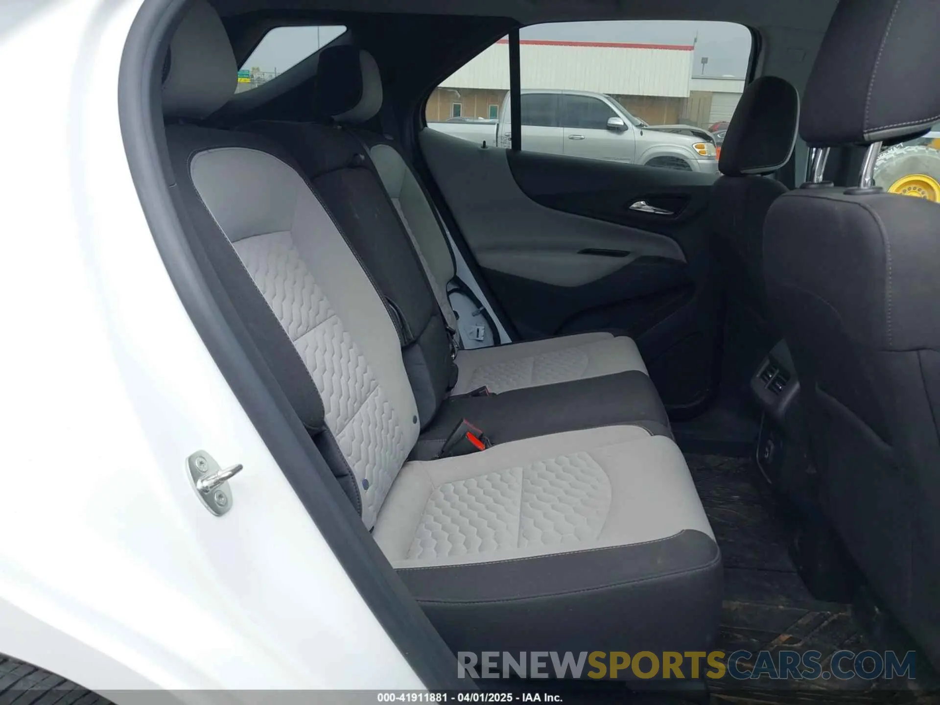 8 Photograph of a damaged car 3GNAXHEV5MS123379 CHEVROLET EQUINOX 2021