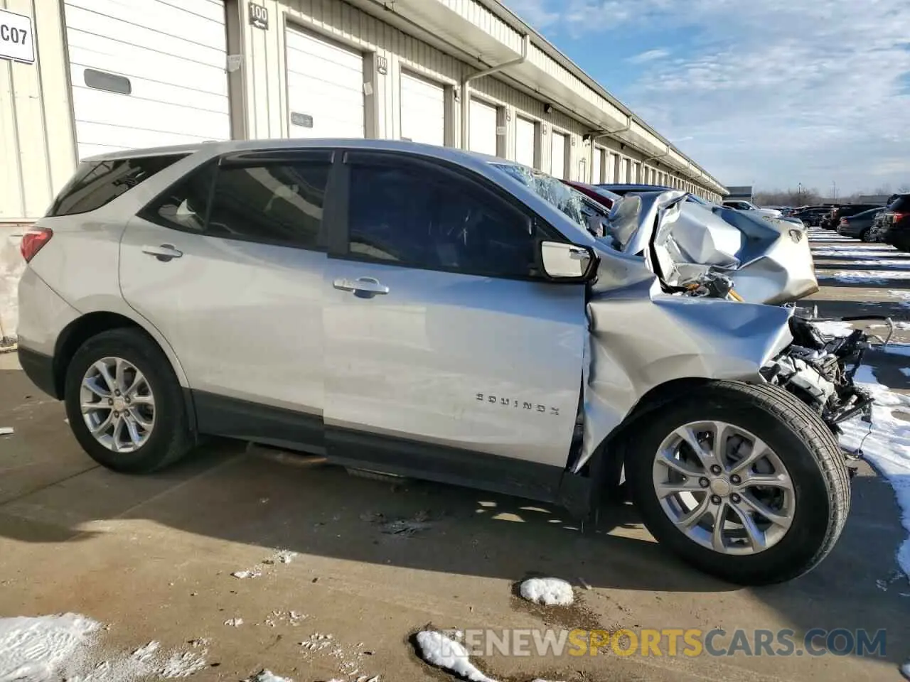 4 Photograph of a damaged car 3GNAXHEV5MS178866 CHEVROLET EQUINOX 2021