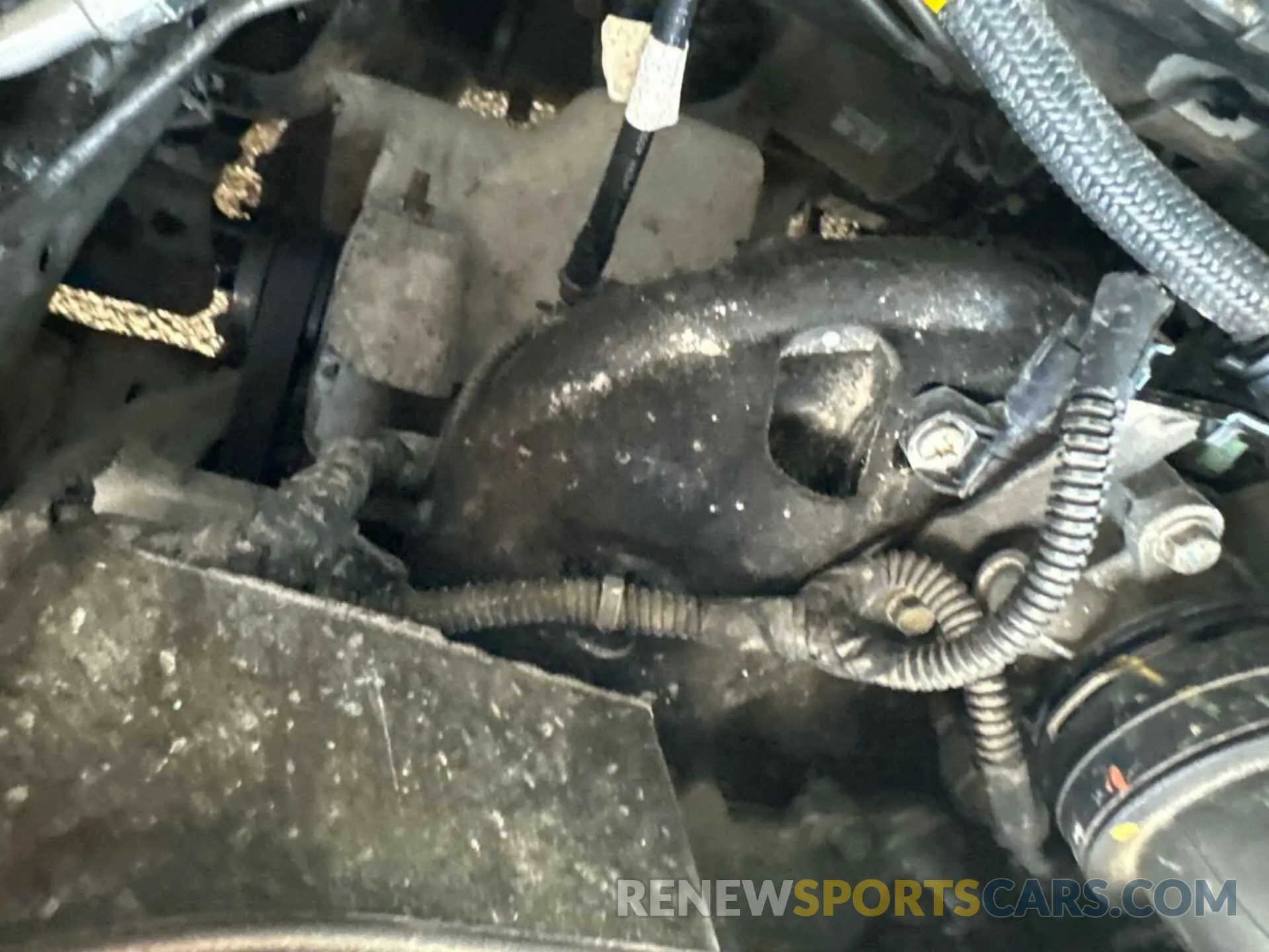 32 Photograph of a damaged car 3GNAXHEV6MS102427 CHEVROLET EQUINOX 2021