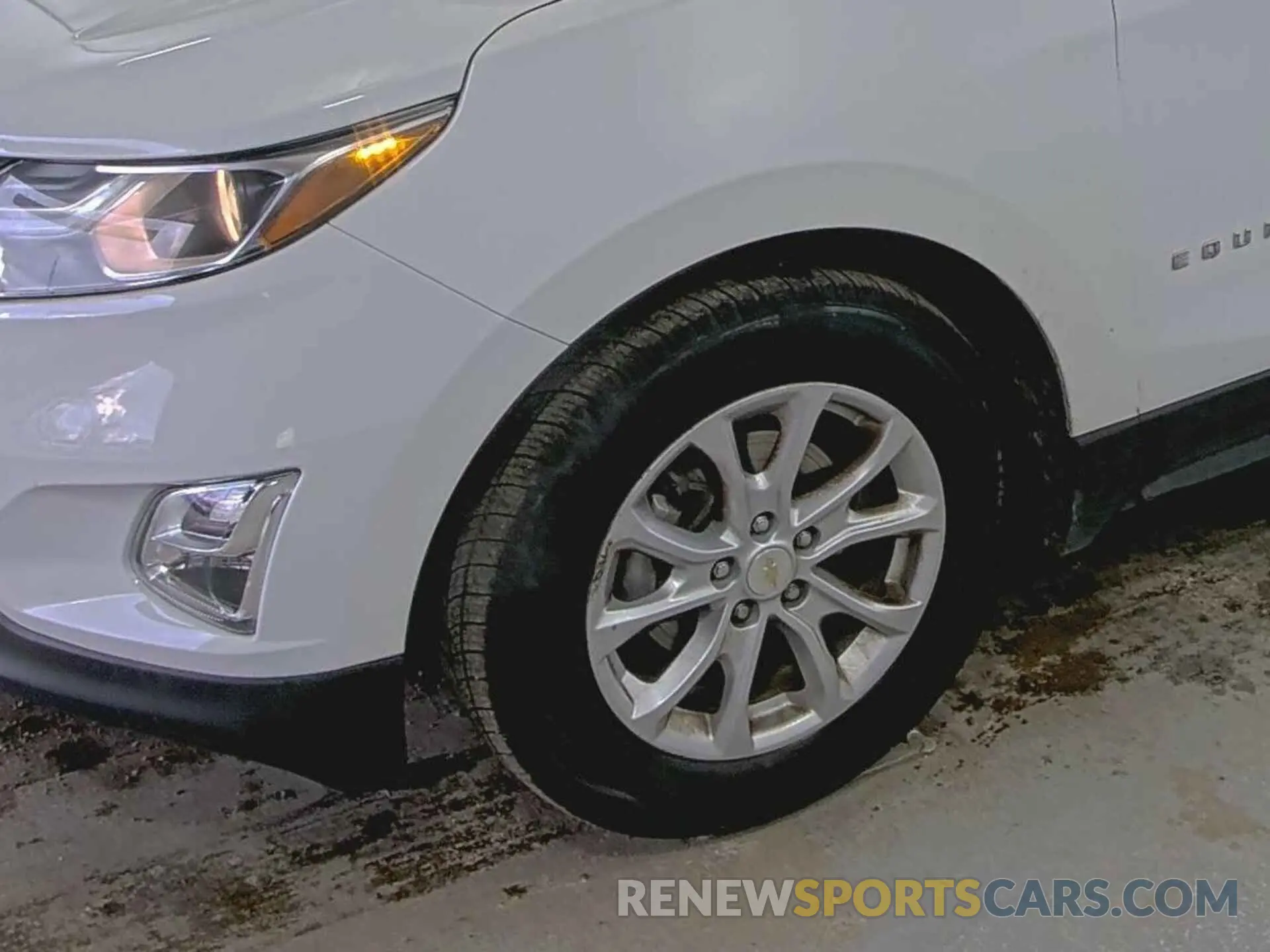 4 Photograph of a damaged car 3GNAXHEV6MS102427 CHEVROLET EQUINOX 2021