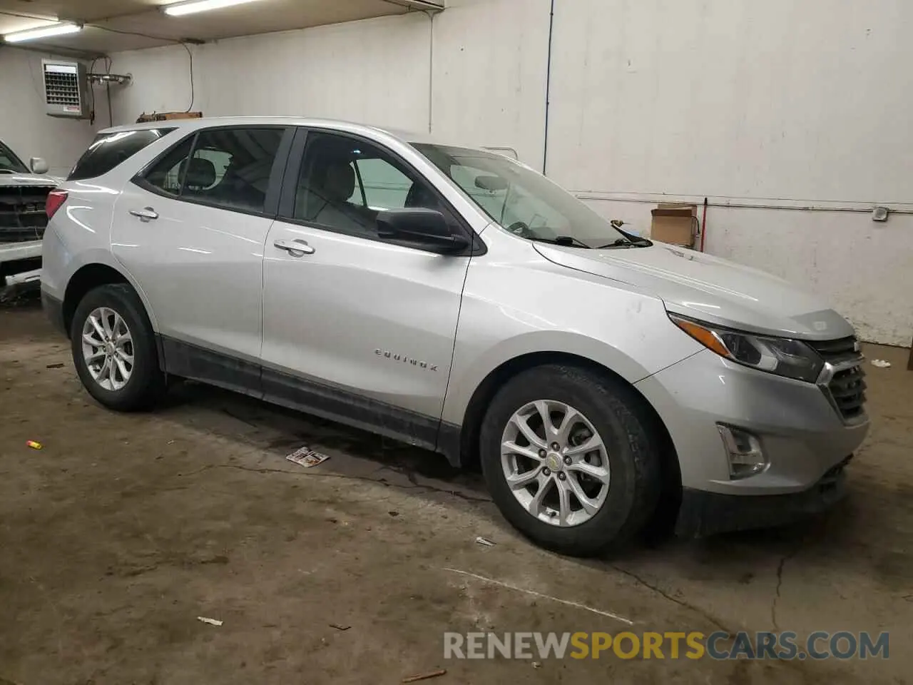 4 Photograph of a damaged car 3GNAXHEV6MS149800 CHEVROLET EQUINOX 2021
