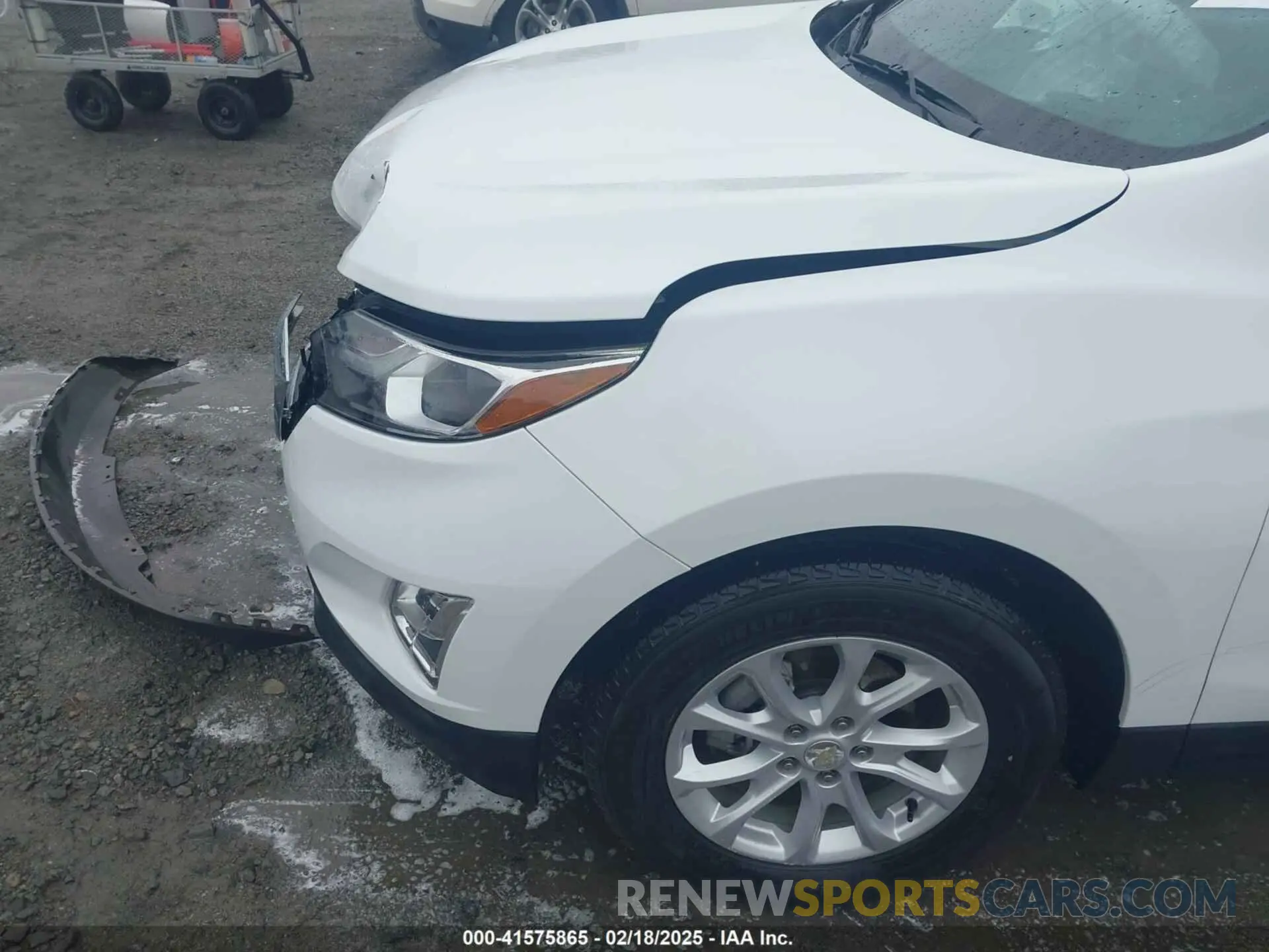 17 Photograph of a damaged car 3GNAXHEV7MS170476 CHEVROLET EQUINOX 2021