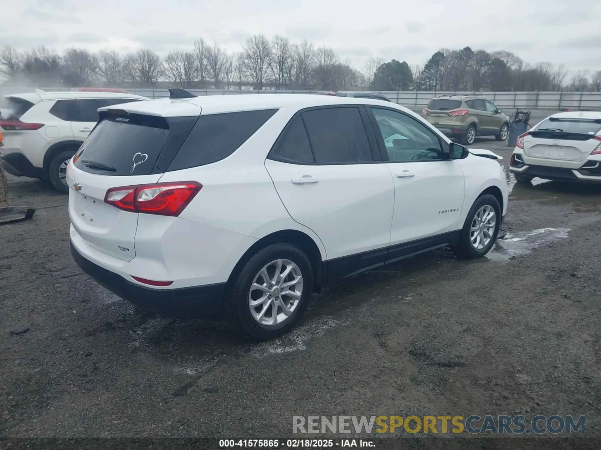 4 Photograph of a damaged car 3GNAXHEV7MS170476 CHEVROLET EQUINOX 2021