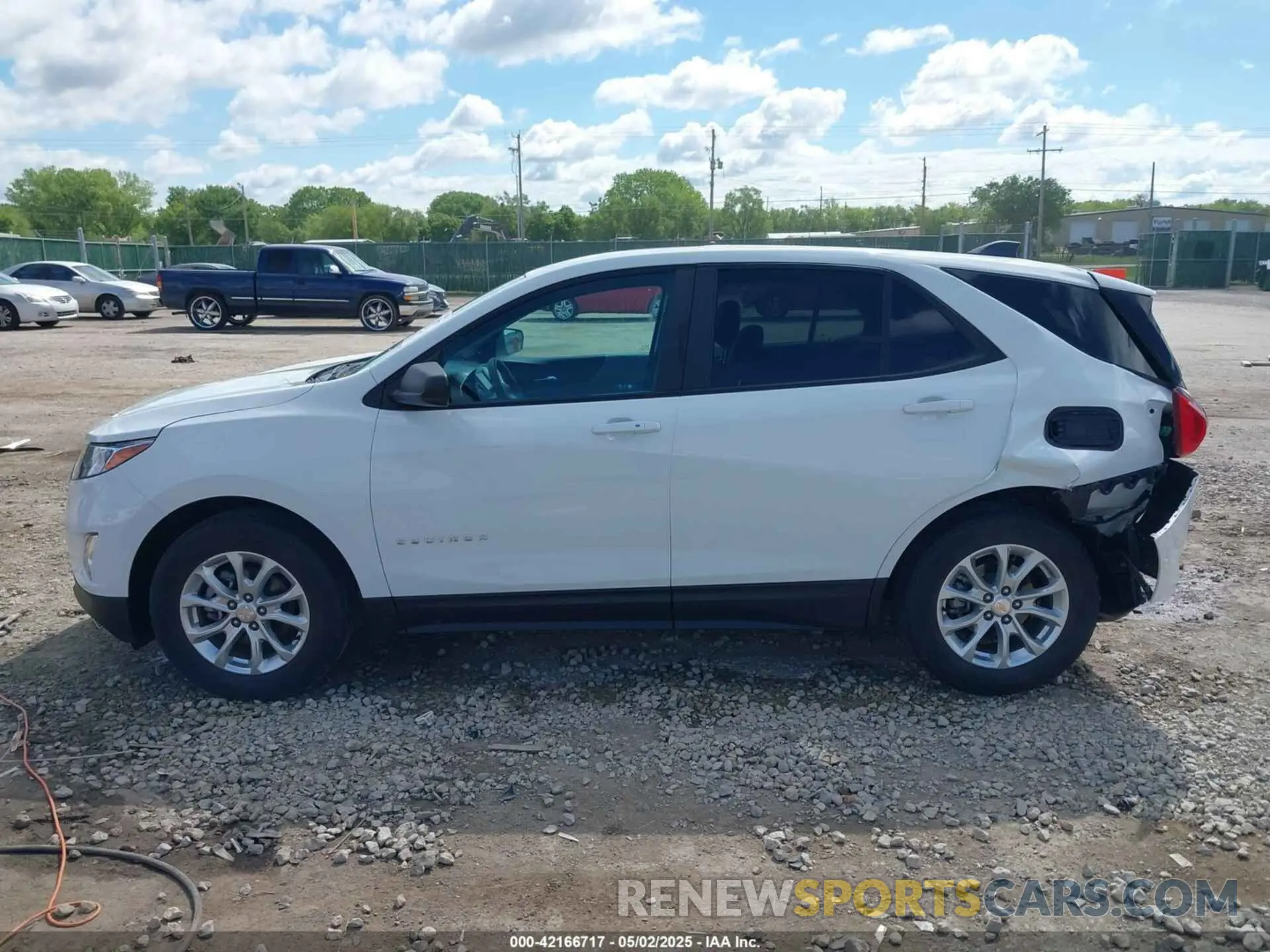 14 Photograph of a damaged car 3GNAXHEV7MS180490 CHEVROLET EQUINOX 2021