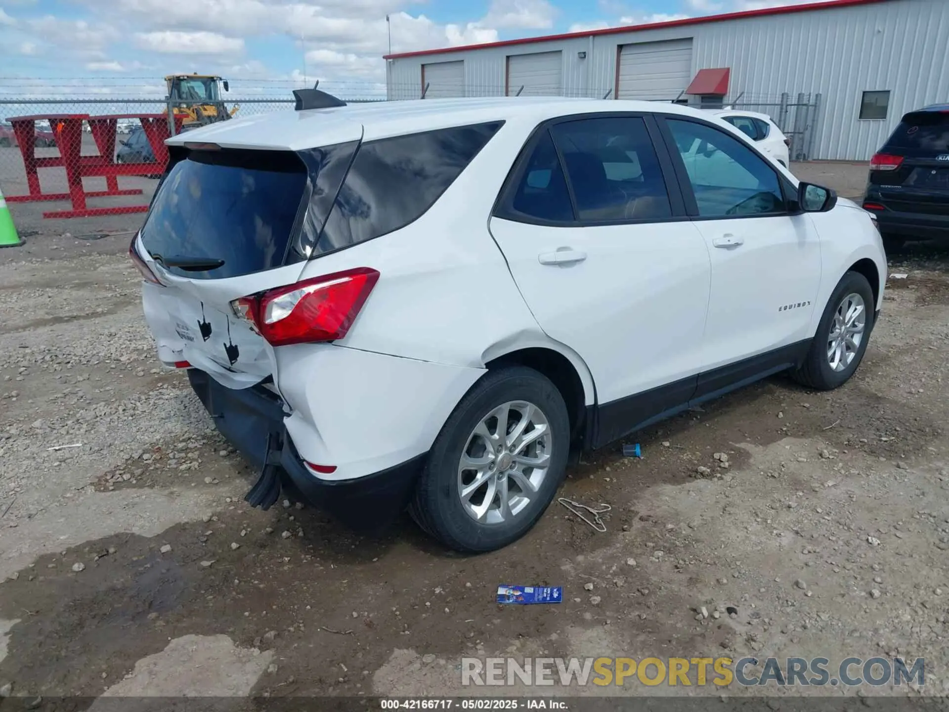4 Photograph of a damaged car 3GNAXHEV7MS180490 CHEVROLET EQUINOX 2021