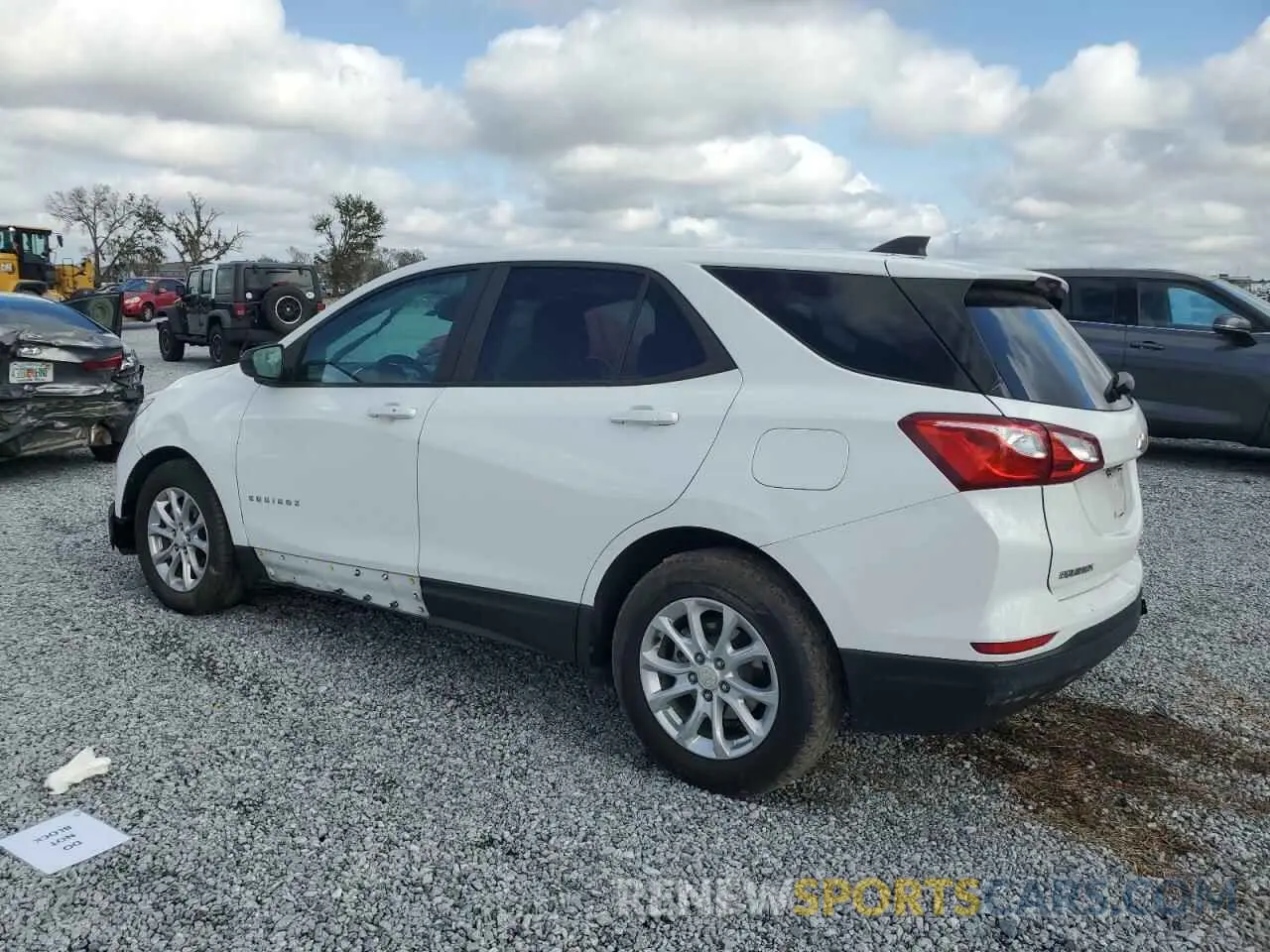 2 Photograph of a damaged car 3GNAXHEV8MS122257 CHEVROLET EQUINOX 2021