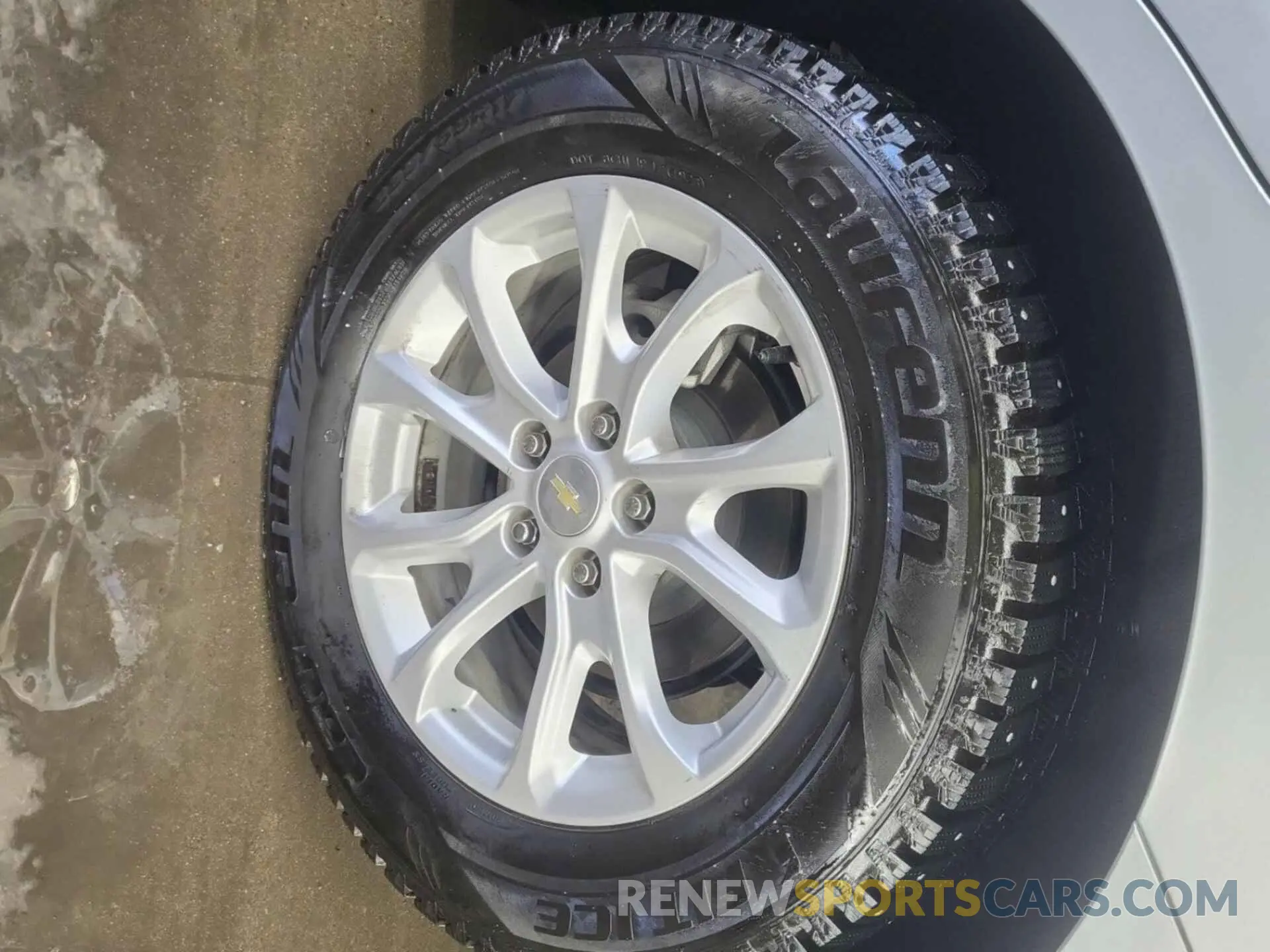 9 Photograph of a damaged car 3GNAXHEV8MS126065 CHEVROLET EQUINOX 2021