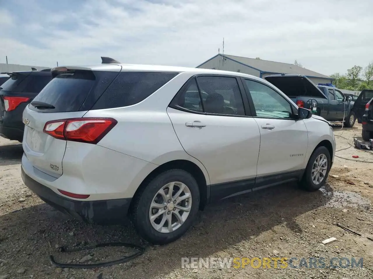 3 Photograph of a damaged car 3GNAXHEV8MS165884 CHEVROLET EQUINOX 2021