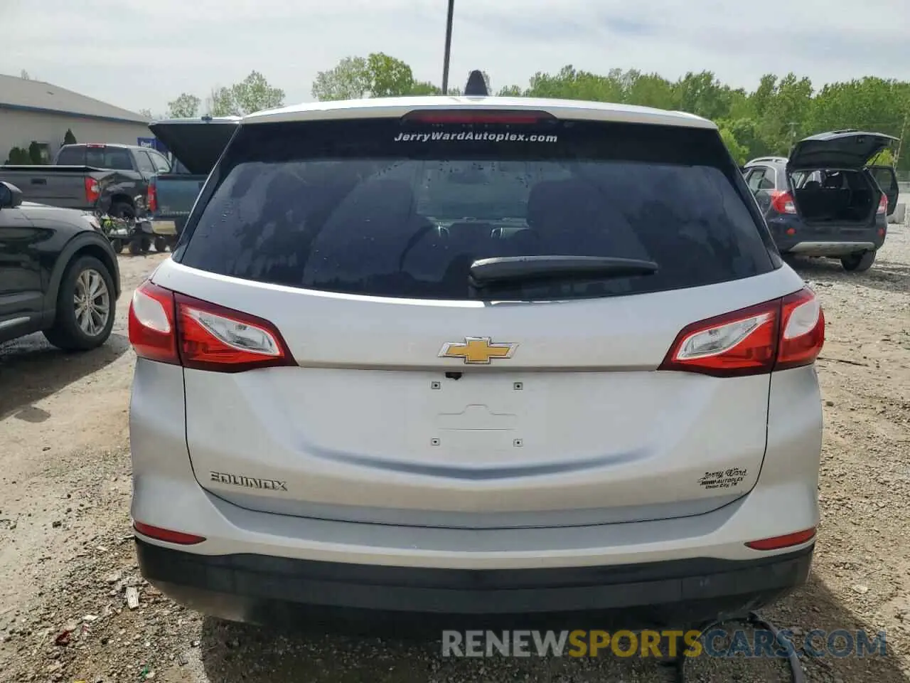 6 Photograph of a damaged car 3GNAXHEV8MS165884 CHEVROLET EQUINOX 2021
