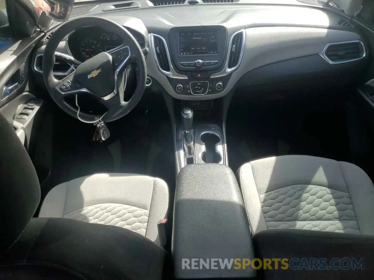 8 Photograph of a damaged car 3GNAXHEV8MS175086 CHEVROLET EQUINOX 2021