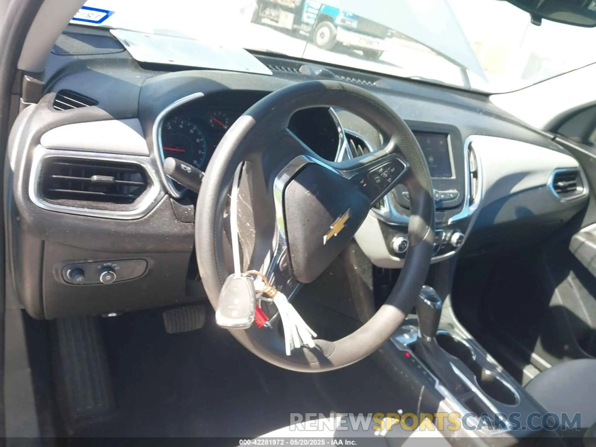 11 Photograph of a damaged car 3GNAXHEV9MS143988 CHEVROLET EQUINOX 2021