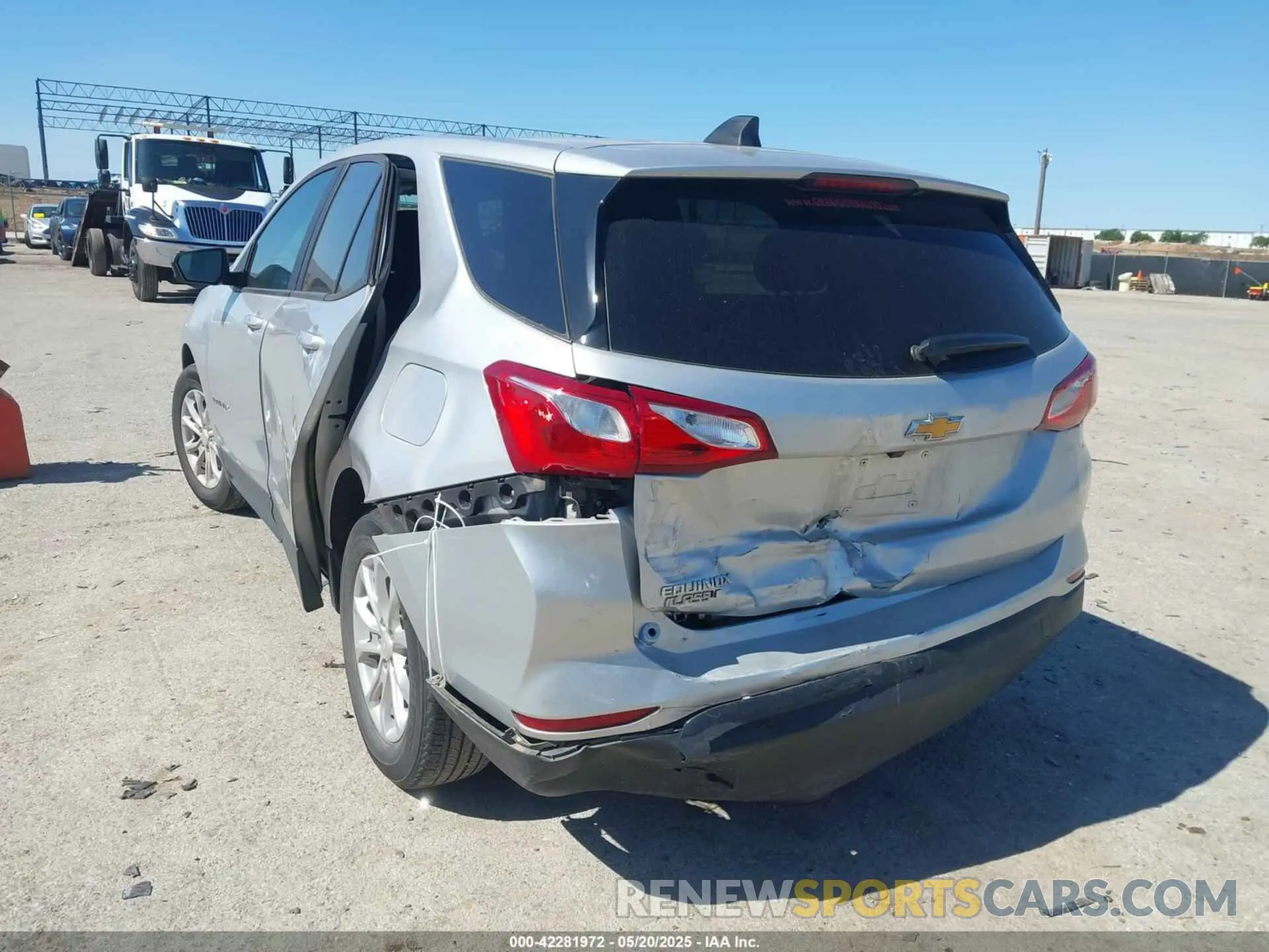 3 Photograph of a damaged car 3GNAXHEV9MS143988 CHEVROLET EQUINOX 2021