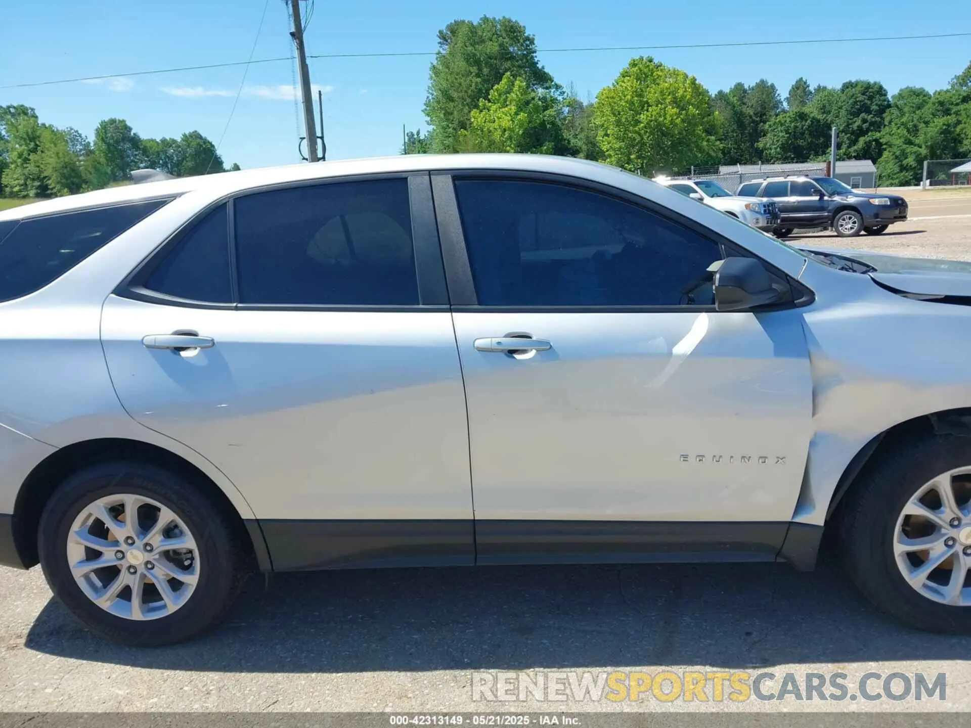 12 Photograph of a damaged car 3GNAXHEV9MS158412 CHEVROLET EQUINOX 2021