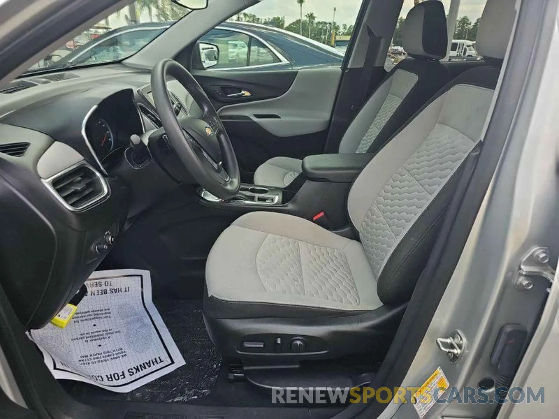 18 Photograph of a damaged car 3GNAXHEV9MS169281 CHEVROLET EQUINOX 2021