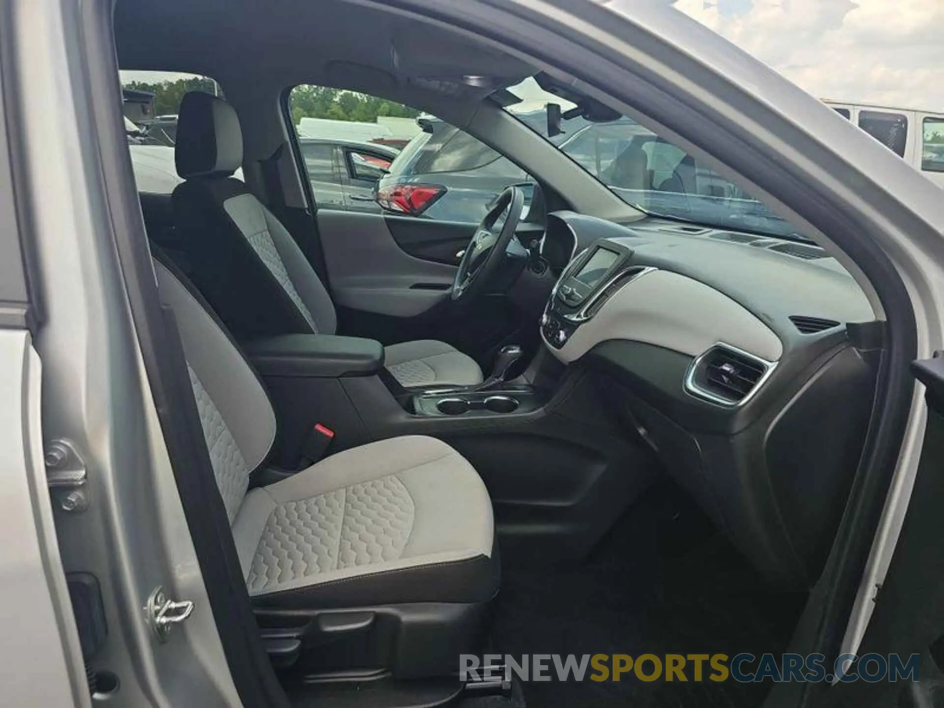 9 Photograph of a damaged car 3GNAXHEV9MS169281 CHEVROLET EQUINOX 2021