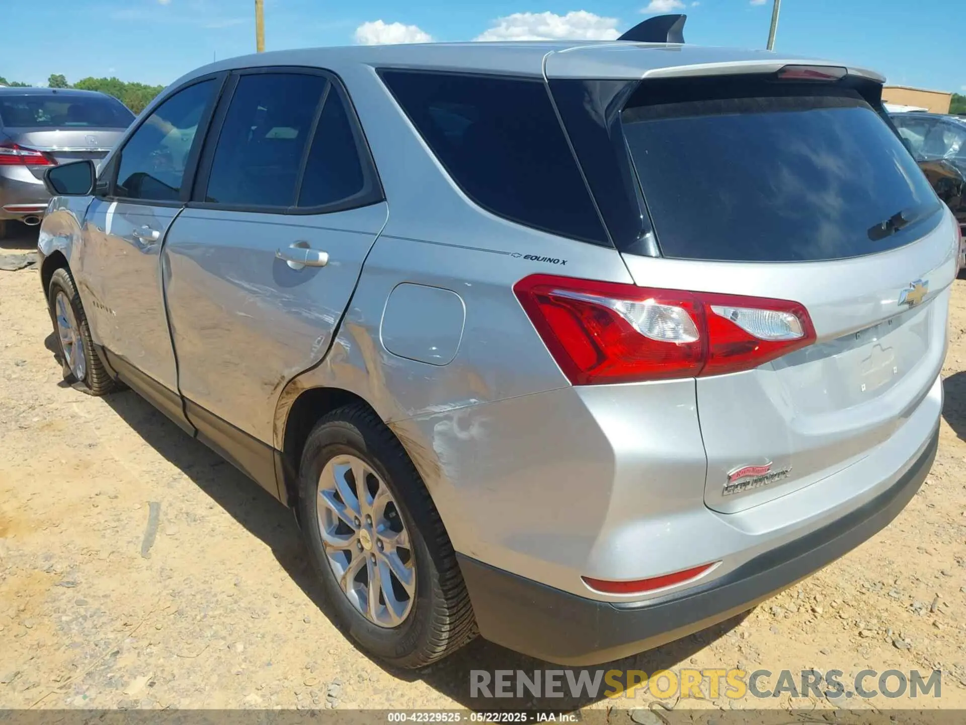 17 Photograph of a damaged car 3GNAXHEVXMS106139 CHEVROLET EQUINOX 2021