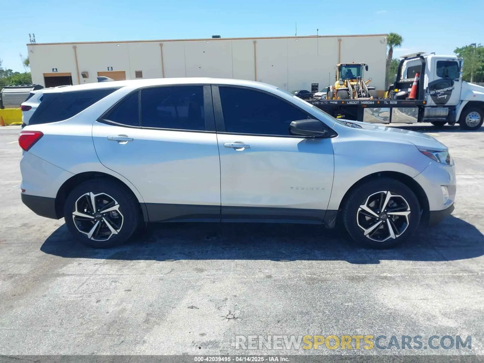 14 Photograph of a damaged car 3GNAXHEVXMS116802 CHEVROLET EQUINOX 2021